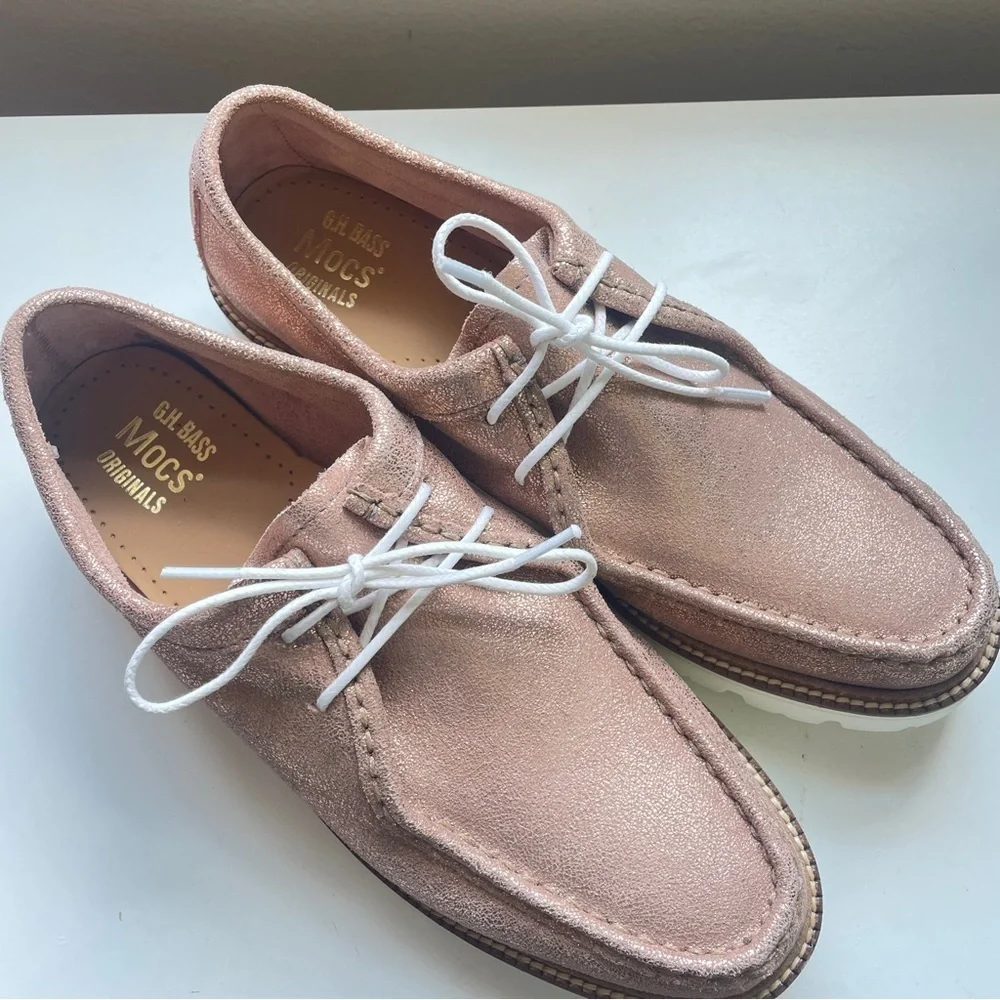 G.H. Bass NWOB Originals Lug Sole Moccasin Shoes Wallace Suede Rose Gold 11